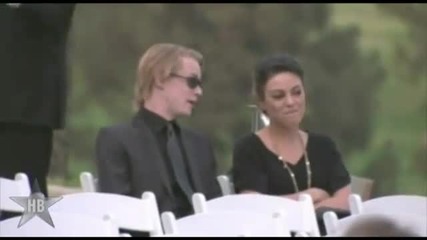 Macaulay Culkin & Mila Kunis се разделят след 8 годишна връзка 