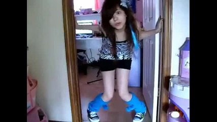 музикално видео на Kesha - Tik Tok 