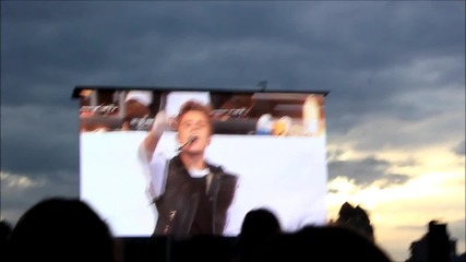 Justin Bieber - All Around The World Live