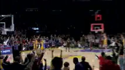 Kobe Bryant закопа маями с кош със сирената! 