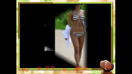 Vanessa And Zac In The Beach!!!