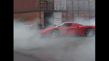 Awesome Ferrari Enzo Doughnut _ Burnout