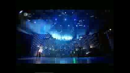 RiRi-Dont Stop The music (Live)Sweet
