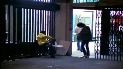 Queen- A Kind Of Magic (highlander version)