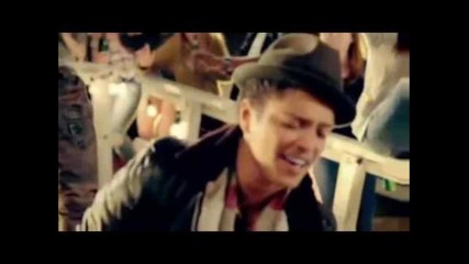 Lil Wayne - Mirror (ft. Bruno Mars) Official Video