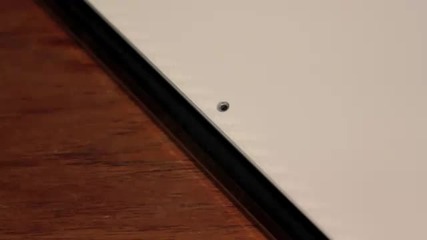 White Carbon Fiber Macbook Pro and ipod Touch 4g! -