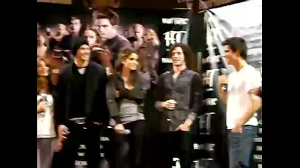 Twilight Q&a_ Cereal & Blowing Kisses