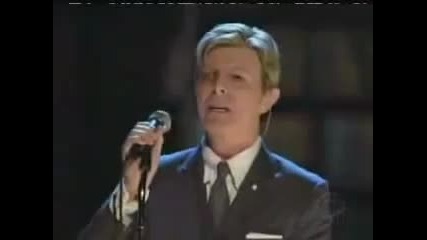 David Bowie - Life on Mars - Live fashion rock 2005 