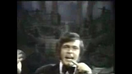 Engelbert Humperdinck - Let The Sunshine In