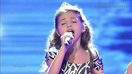 Евровизия 2014 - Изпълнението на Крисия , Хасан и Ибрахим