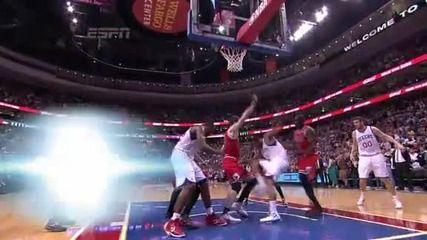(8) Филаделфия Севънтисиксърс 79:74 (1) Чикаго Булс (04-05-2012 г.)