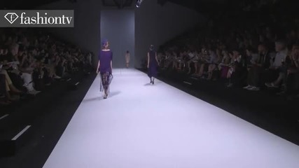 Issey Miyake Runway Show - Paris Fashion Week Spring 2012 Pfw