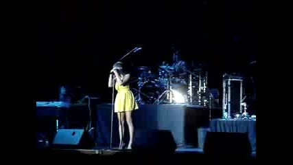 Fergie Live