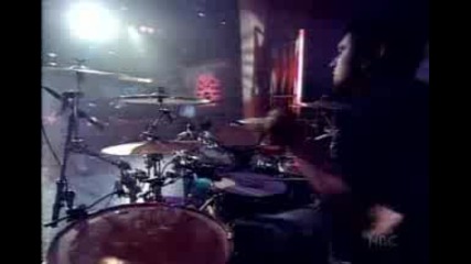 Papa Roach - She Loves Me Not Live