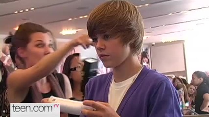 Justin Bieber Girls Over Games