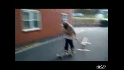 Скейт трик с патерици 