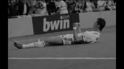 Cristiano Ronaldo!! 2011 Pics With Story (must See!)