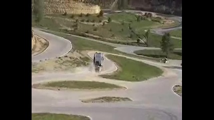 Страхотен Дрифт с Камион!!!