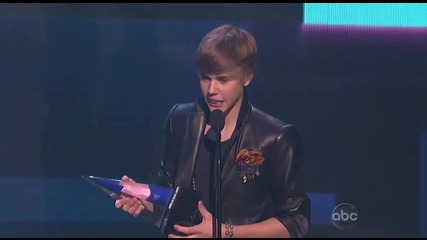 Justin Bieber стана най - добрия изпълнител за 2010 - та 