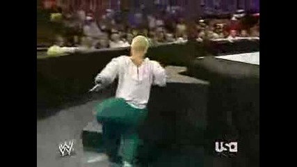 Hornswoggle vs carlito