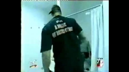 Undertaker kicking David Flairs ass