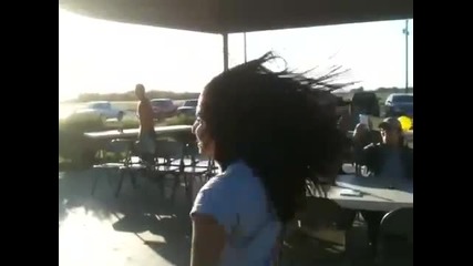 Stupid chicks embarrassing themselves