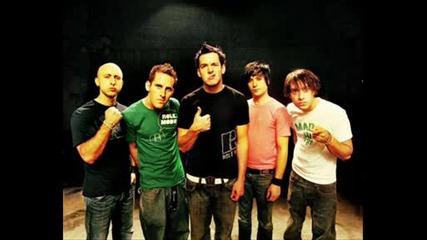 Малко Снимчици На Simple Plan