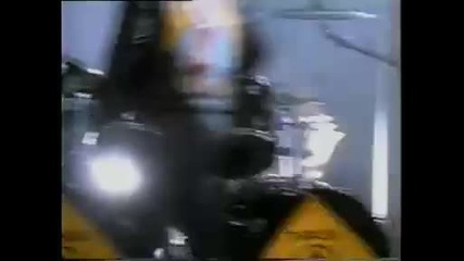 D.r.i. - Beneath The Wheel 