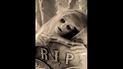 Zombie Girl - Creature Of Night 