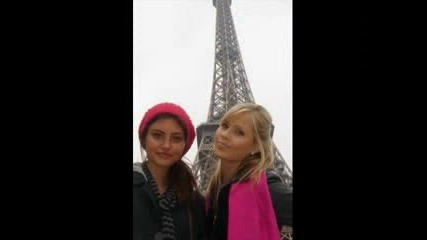 H2o - Phoebe Tonkin & Claire Holt In Paris