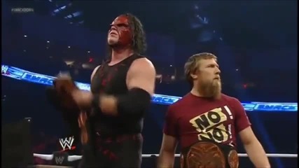 Ryback възпира The Shield да слязат на ринга