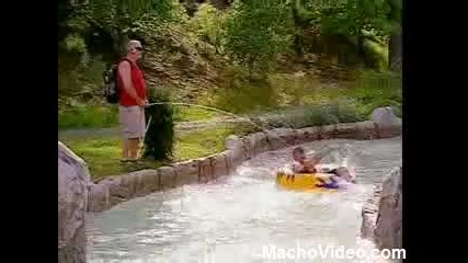 Скрита камера - воден парк