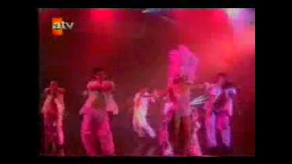 Thalia - Rosalinda [live]