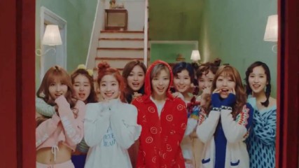 {бг Превод} Twice - Knock Knock