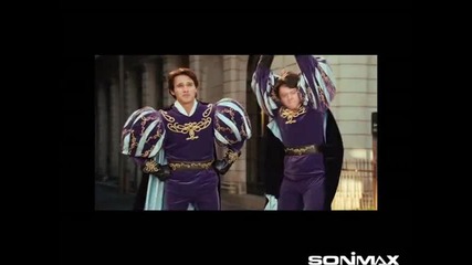 Disaster Movie - final song 