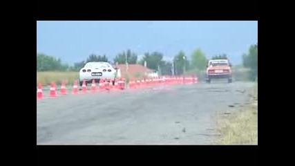 Lada vs. Corvette 