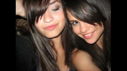 Selena and Demi - Dam Dadi Do