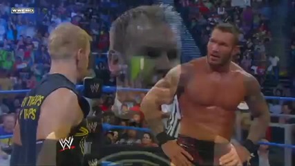 Randy Orton полудява след като прави Rko на Mark Henry