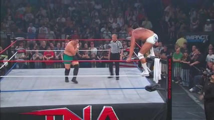 Diving Crossbody - Matt Morgan