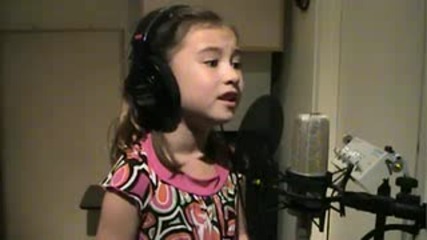 Талантлива 7 г. певица 
