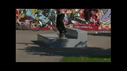 Dobri Skateborad Trikove V Zabaven Kadur.