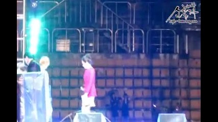 [fancam] 111021 No More Perfume On You Athletics Festival Opening Ceremony