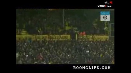 Гол със задна ножица в горния ъгъл на вратата 
