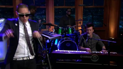 Far East Movement - Rocketeer ( Craig Ferguson Show Live ) 