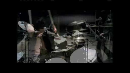 Godsmack - Straight Out Of Line