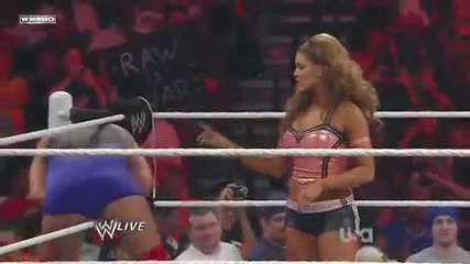 Wwe Raw 05 31 10 Eve Torres Santino Marella vs Maryse William Regal 