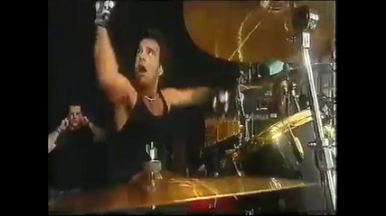 Bon Jovi - Bad Medicine & Shout (party In The Park 2000) 