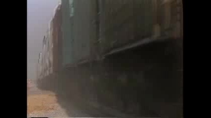 Влак удря Автобус