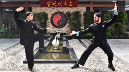 Seth Rollins learns kung-fu in Shanghai