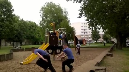 Urban Gravity-(parkour)